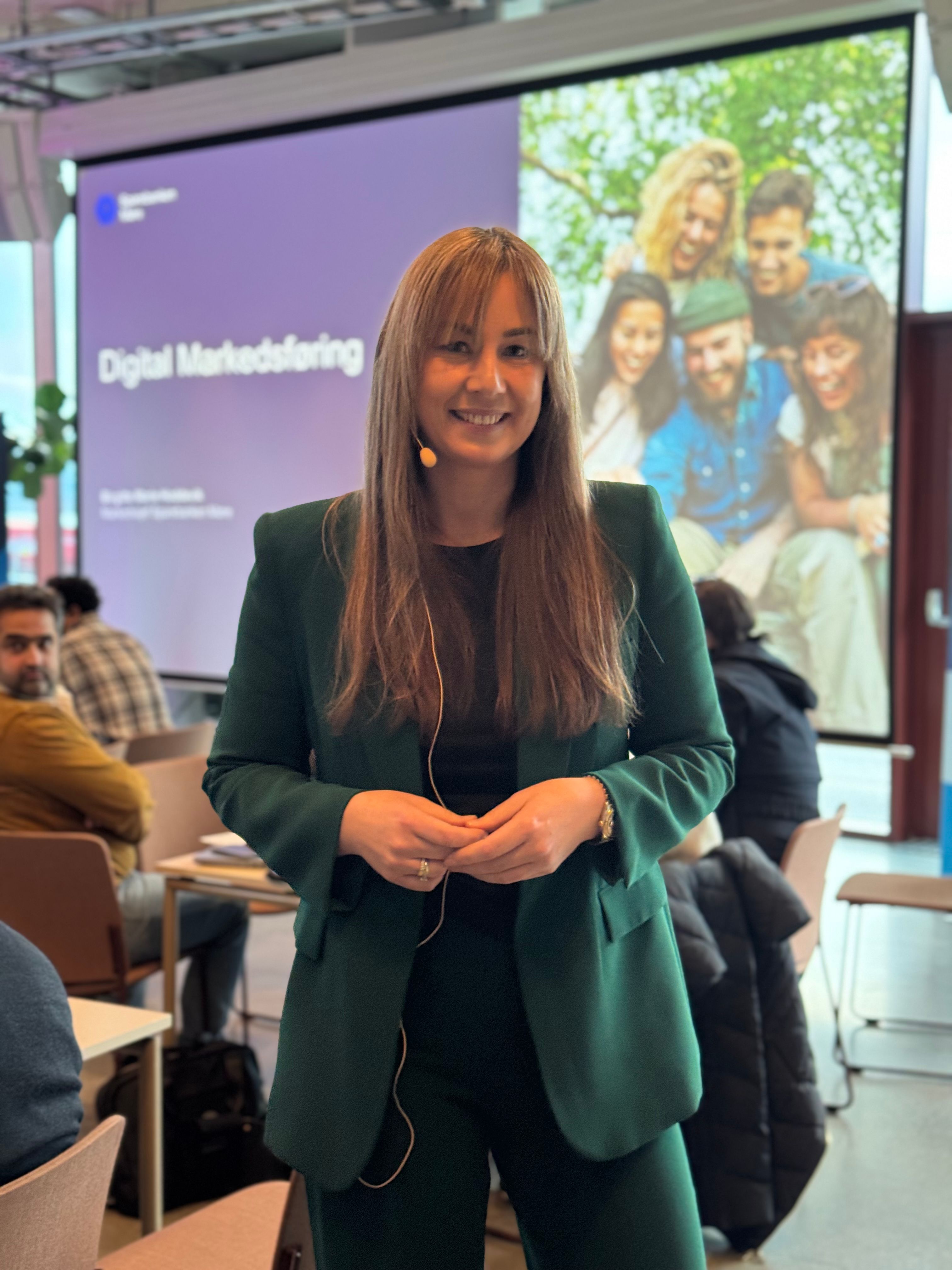 Birgitte Hoddevik, Markedssjef i Sparebanken Møre