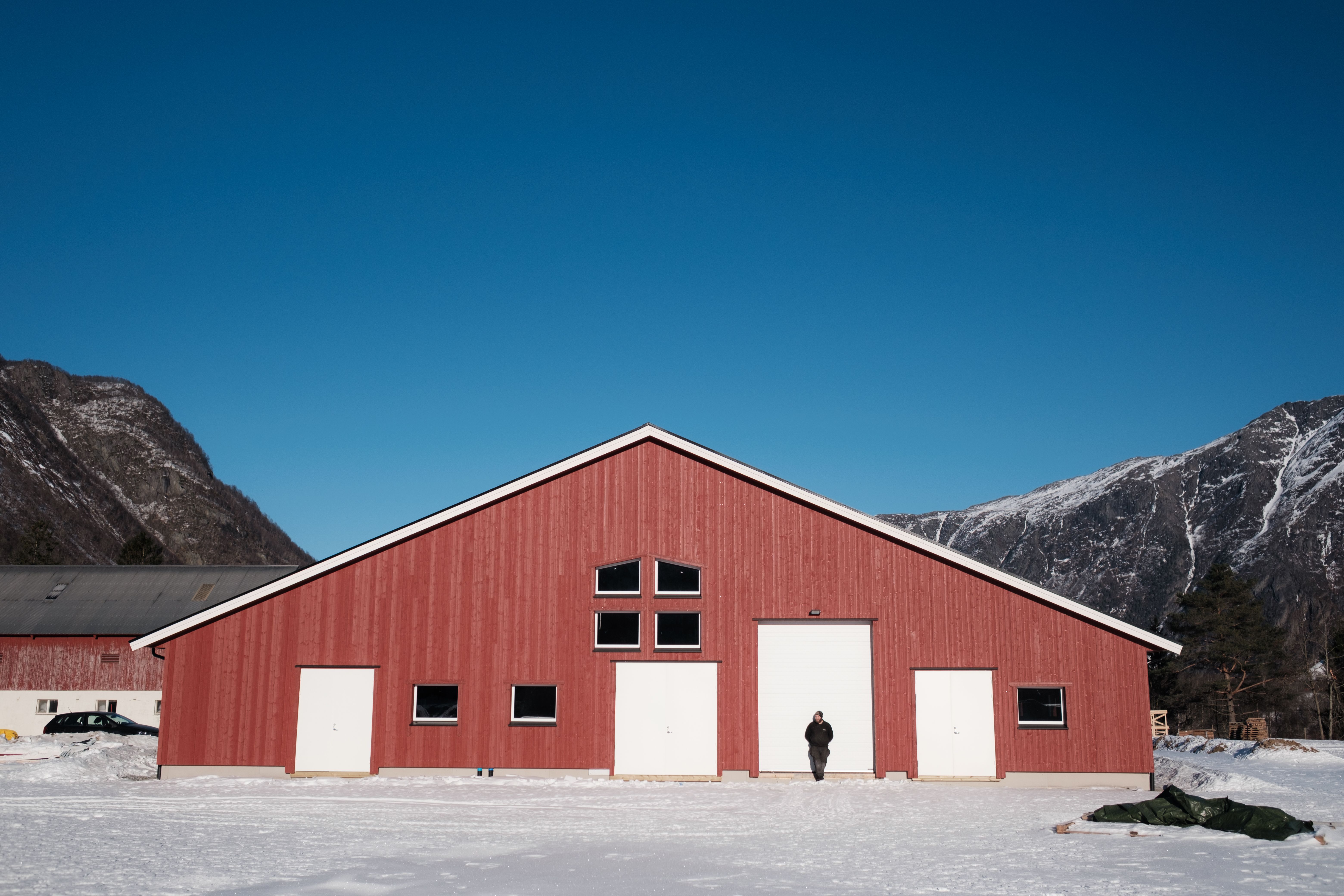 Det nye løsdriftsfjøset til Ole Christian Ødegård i Isterdalen på Åndalsnes.